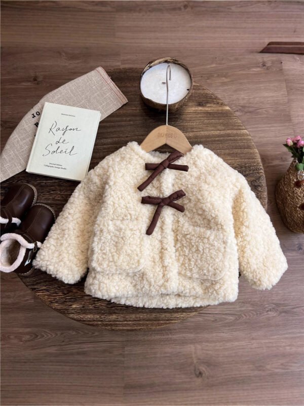 manteau-fille-blanc-epais-en-fourrure-avec-noeud Product Variation